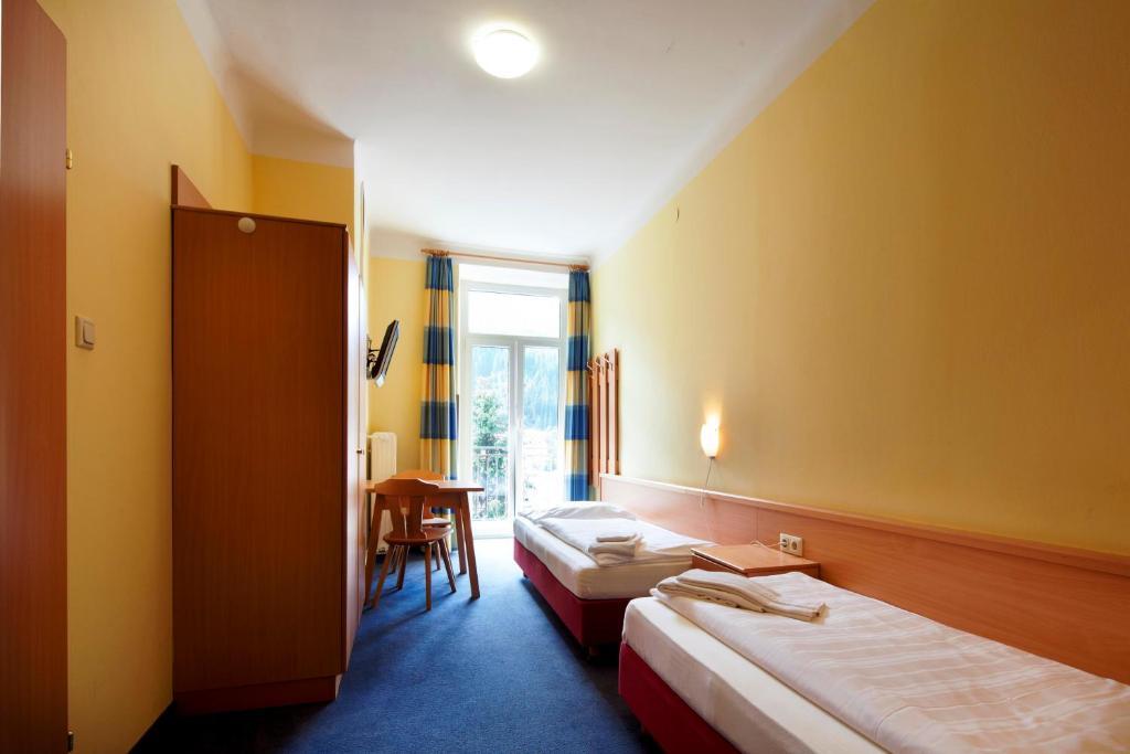 Euro Youth Hotel & Krone Bad Gastein Szoba fotó